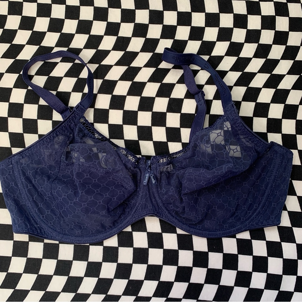 Chantelle Bra Size 36DD 36E Purple EUC